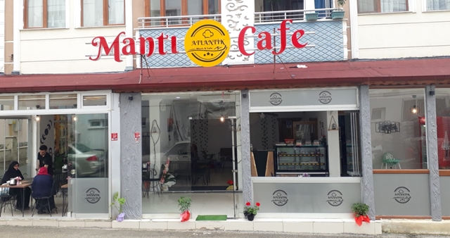 Atlantik Mantı Cafe Boyabat Kültür merkezi arkasında hizmet vermeye başlamıştır.
