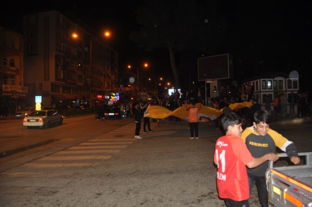 Boyabatlı Galatasaraylılar Şampiyonluğu Dörtyol'da Kutladılar787