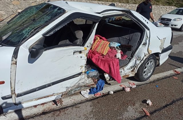 Boyabat Sinop yolundaki  kazada  1 çocuk hayatını kaybetti 7 kişi yaralandı !