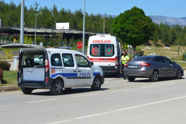 Boyabat Otogar Kavşağında Trafik Kazası 1 Yaralı2
