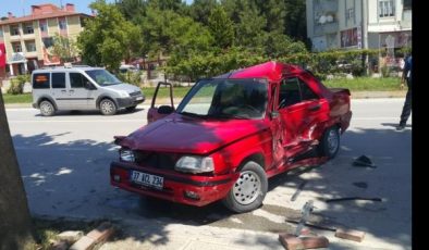Boyabat’ta 3 Aracın Karıştığı Trafik Kazasında 1 Yaralı