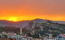 Türkiye’nin 5. Muhteşem Boyabat Kalesinden Muhteşem Görüntüler