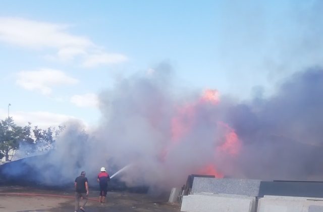 Boyabat Sanayi Sitesinde Kereste Atölyesinde Yangın