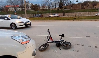Boyabat’ta Otomobil Bisiklete Çarptı 1 Yaralı