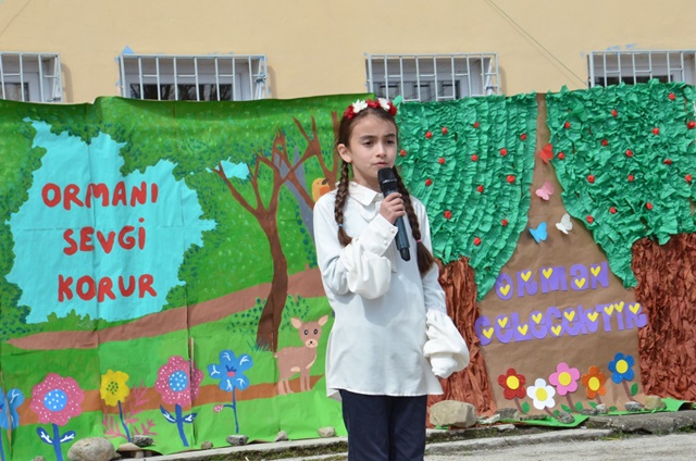 Boyabat Çattepe Köyü'nde Orman Haftası Etkinliğinde Renkli Kareler Oluştu444
