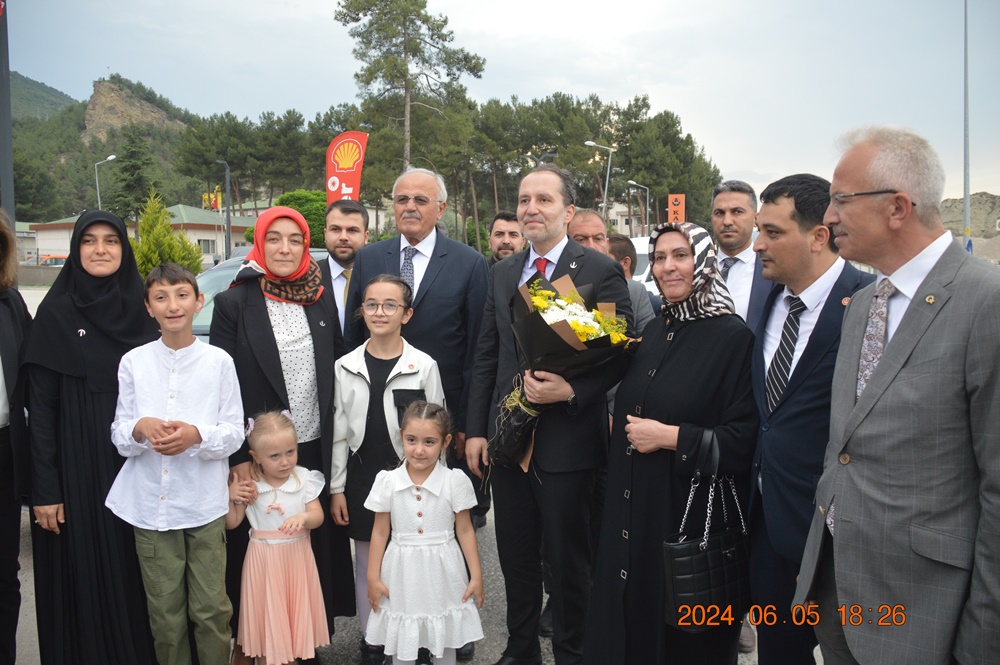 Dr. Fatih Erbakan Boyabat'ta vatandaşlara seslendi