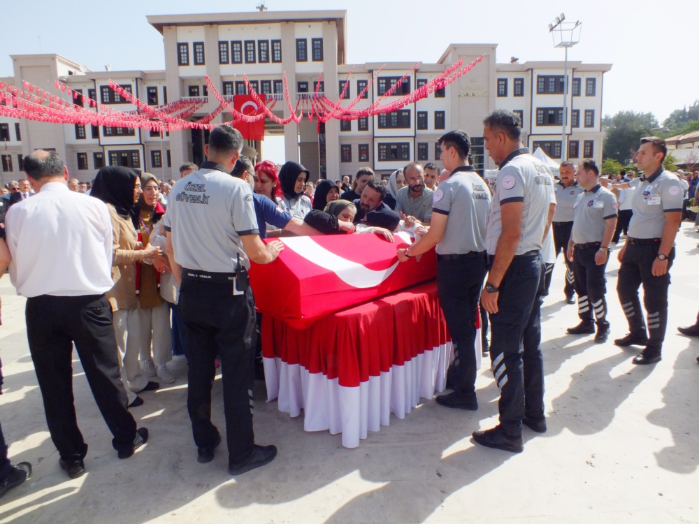 sinop boyabat sehit ender corakli trafik kazasiDSCF3528