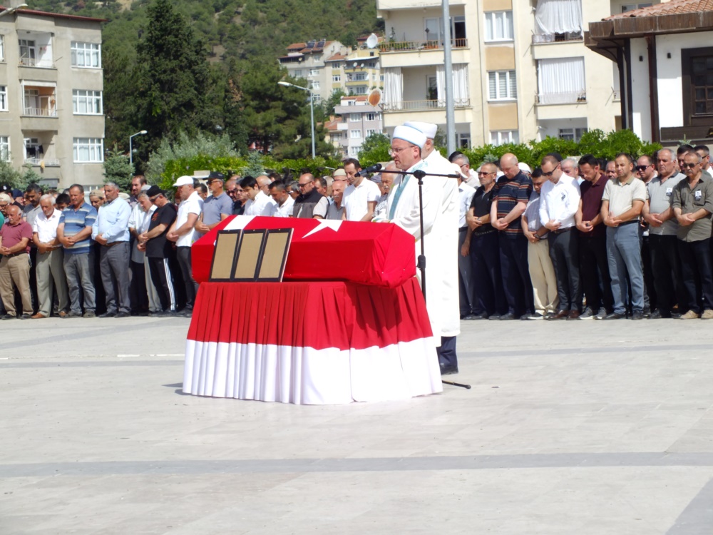 sinop boyabat sehit ender corakli trafik kazasiDSCF3563