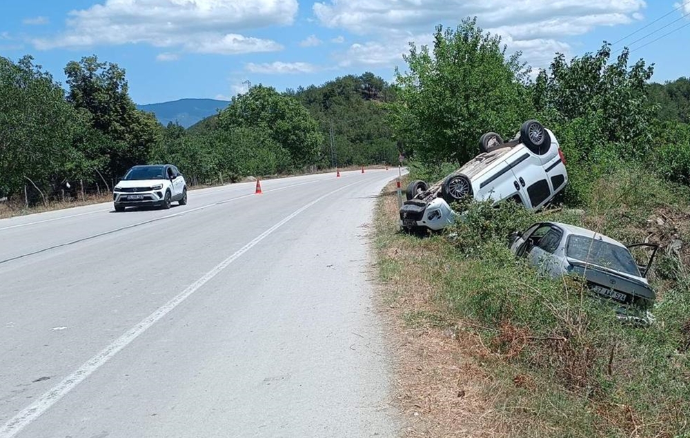 trafik kazasi boyabat duragan arasi 3yarali haberleri89