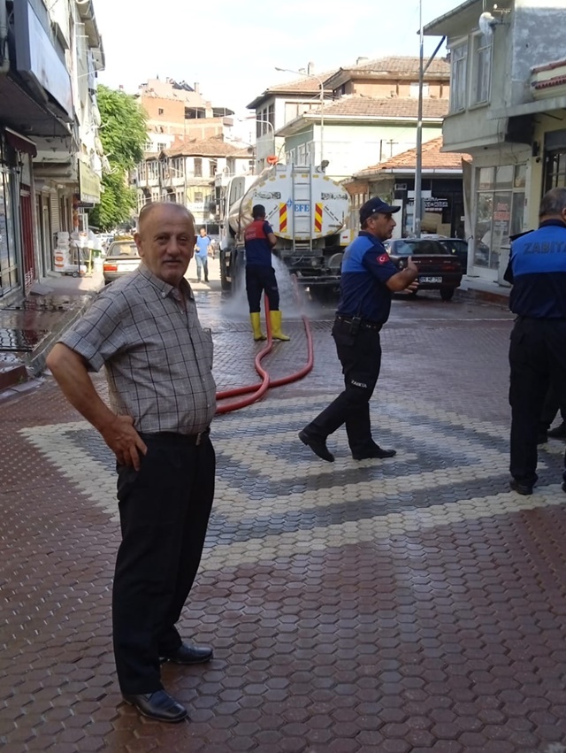 Vatandaşı rahatsız Eden Toz Bulutlarıyla Boyabat İtfaiyesi Mücadele Yaptı789