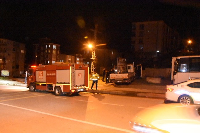 Sinop'ta bugün öğle saatlerinde bir araç yangını meydana geldi. Henüz