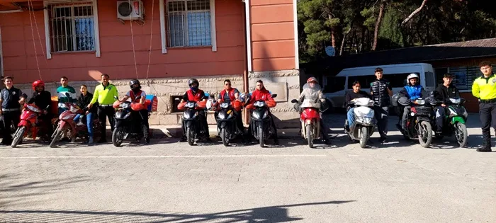 Motosiklet Sürücülerine Hayat Kurtaran Eğitim33