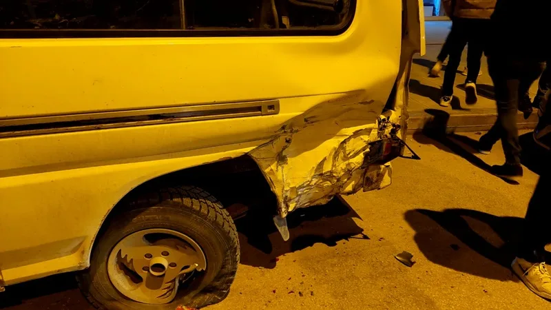 sinop boyabat trafik kazasi araclari bicti 5415666454564 85858