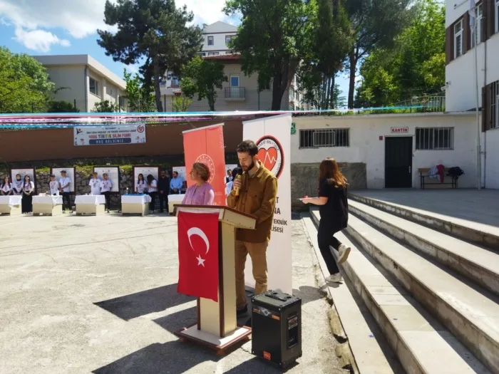 sinop boyabat iIbn i Sina MTALden TUBITAKta Buyuk Basari Projeyle Bilim Fuari 7a1fe93c bc3e 40b2 856b b31d29877d55