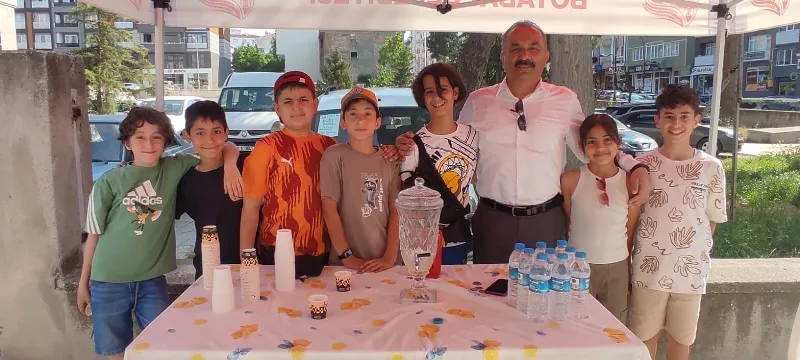 Boyabatli Miniklerden LOSEV Umut Dolu Limonata Destegi haberleri haberi71e0cc56 f8ec 4474 9eb3 4b1ded2eb743 1