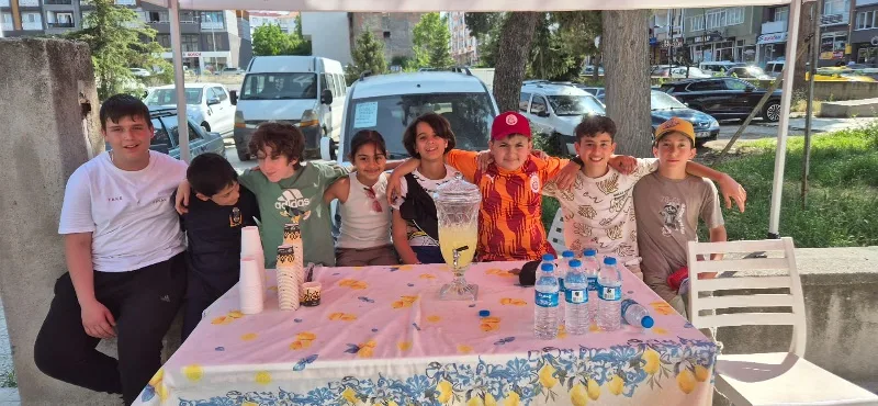 Boyabatli Miniklerden LOSEV Umut Dolu Limonata Destegi haberleri haberi793a0419 b079 4f9b af16 9bc1c204c7af