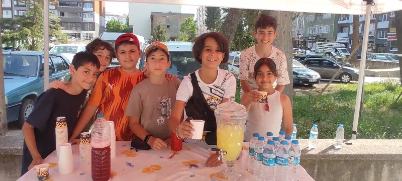 Boyabatli Miniklerden LOSEV Umut Dolu Limonata Destegi haberleri haberi92f6daad a952 4368 9b71 82b7dbc6f7b4