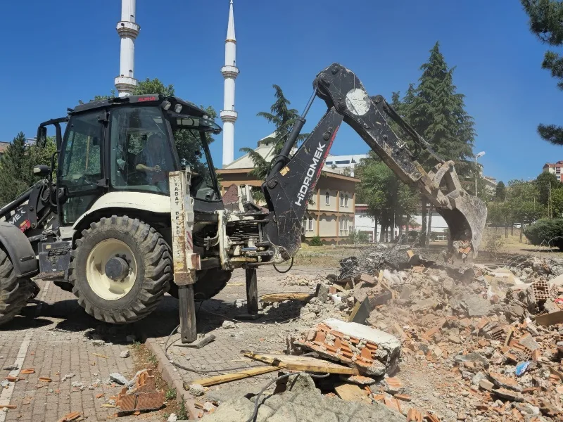 sinop boyabat alpaslan turkes parki hasan karad215ef7a 1897 4301 b494 0e5a6d136d63 1