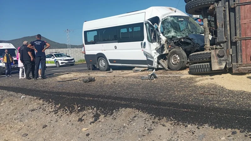 Boyabata Traktor Minibus Carpisti sinop Boyabat856781