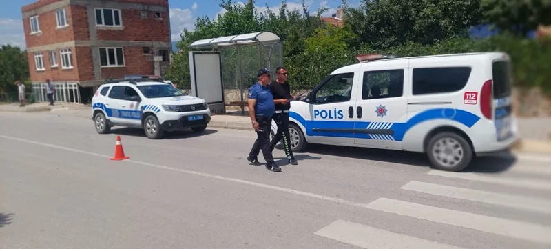 Artan Kaza Bilançosu Korkutuyor: Boyabat'ta İki Kardeşe Otomobil Çarptı