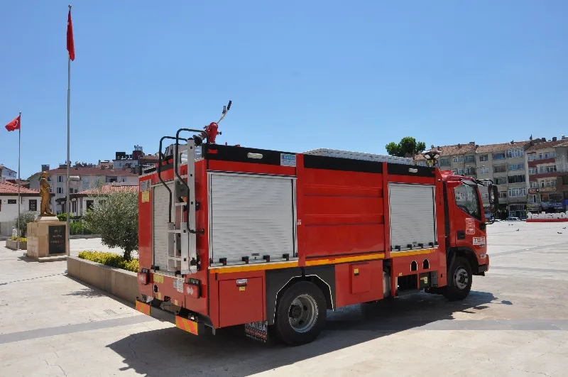 sinop boyabat belediyesi itfaiye araciDSC 0399