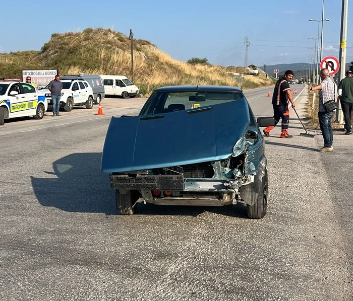  Boyabat'ta 2 Araç Çarpıştı 1 Kişi Hastaneye Kaldırıldı