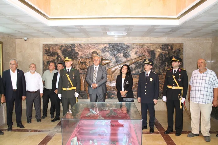 Boyabat'ta Zafer Bayramı Kutlaması: Şehitler Anıldı25