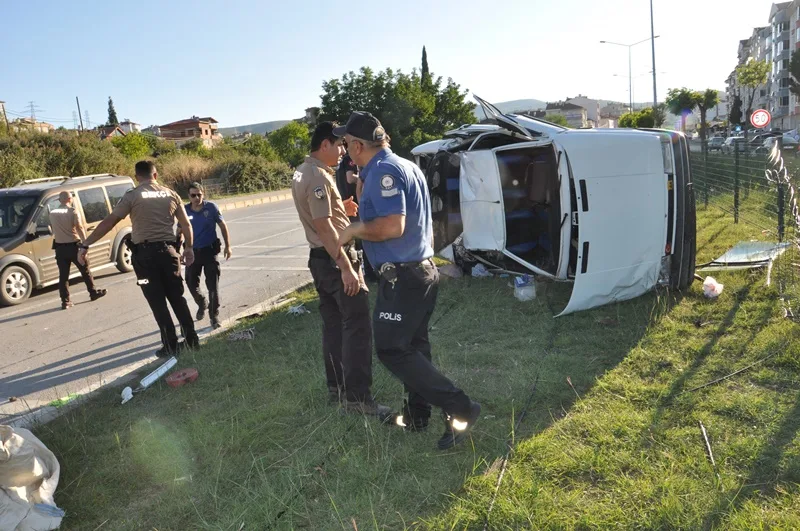 Boyabat Otogar Kavşağı Yakınında Kaza bir yaralı 1 Boyabat Otogar Kavşağı Yakınında Kaza bir yaralı