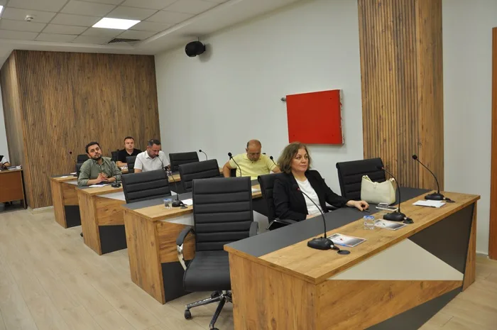 Boyabat Belediyesi'nden Esnaf Odası'na Yer Tahsisi: Mülkiyet Tartışması ve İhale Yolu Gündemde