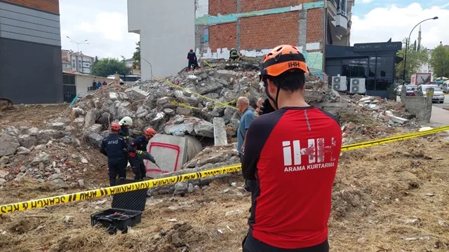 Boyabat'ta Nefes Kesen Deprem Tatbikatı: Gerçeğini Aratmadı!101