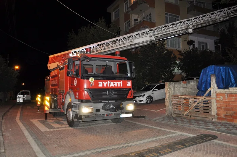 Balkondan Girildiğinde Acı Gerçek Görüldü Yalnız Yaşayan Kadın Öldü 5 Balkondan Girildiğinde Acı Gerçek Görüldü Yalnız Yaşayan Kadın Öldü66
