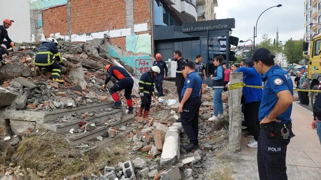 Boyabat'ta Nefes Kesen Deprem Tatbikatı: Gerçeğini Aratmadı!111
