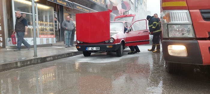 Esnafin Yangin Tupu Otomobili Kurtardi arac yangini 1112