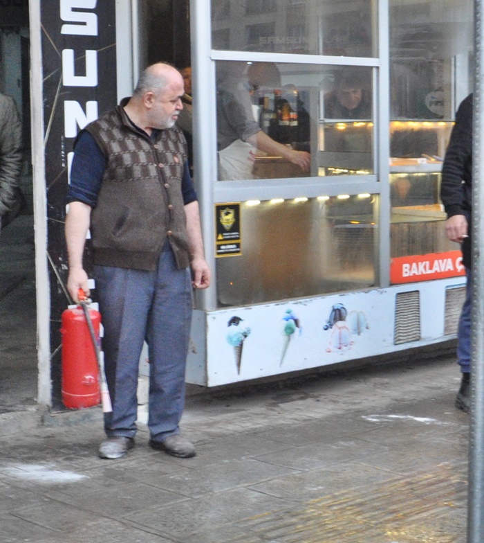 boyabat otomobil yangini8888778888875