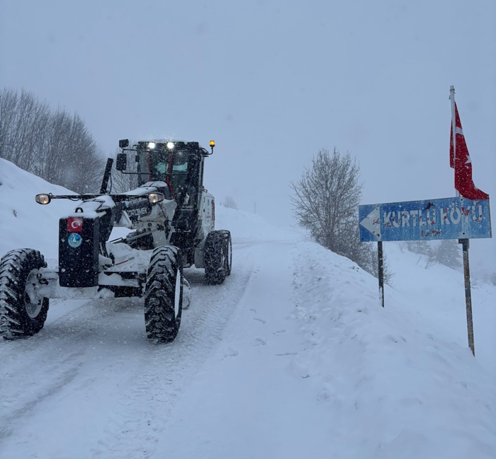 boyabat koyleri kar buzlanma krayder yol durumu.jpg01