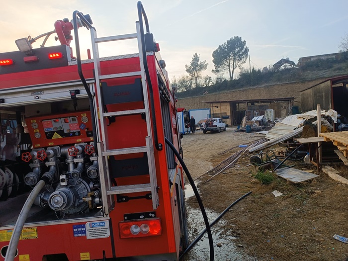 Boyabat Daylı Köyü Mevkiinde Şantiye Yangını