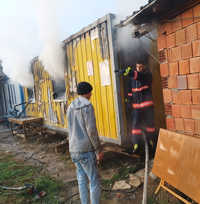 Boyabat Daylı Köyü Mevkiinde Şantiye Yangını