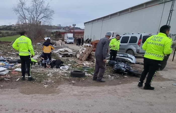 Sinop Küçük Sanayi Sitesi Yan Yolunda Trafik Kazası: 1 Yaralı 5 sinop boyabat motosiklet trafik kazasi896748674747